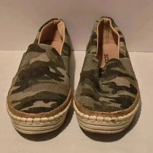 Camo soda platforms‎